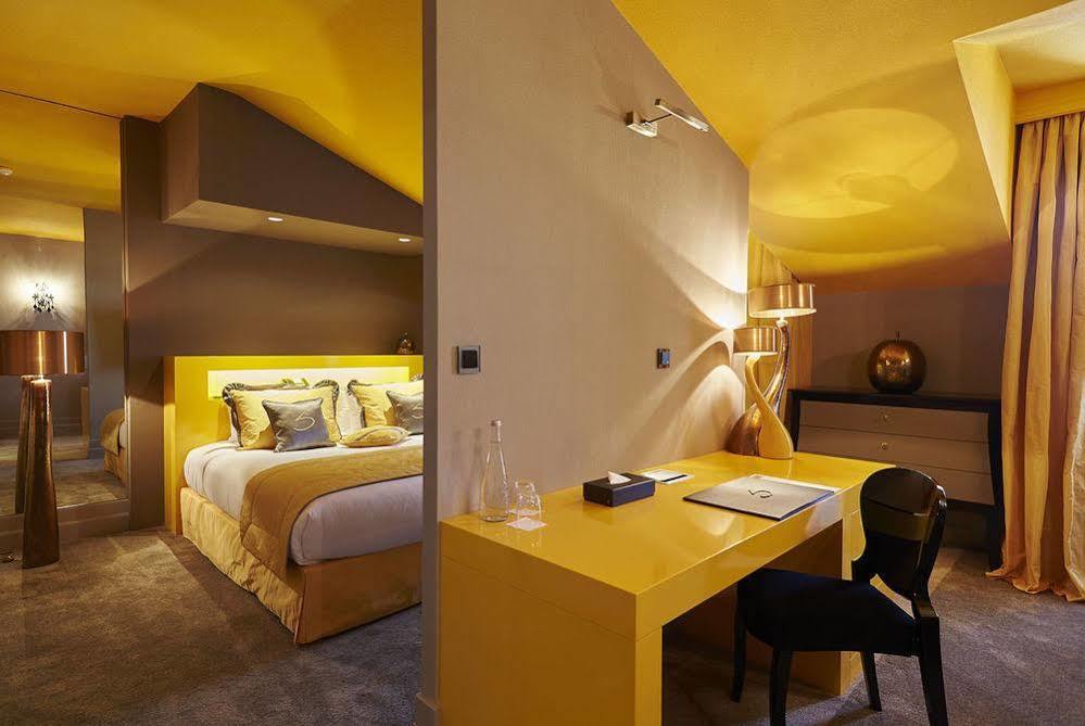 Le Stelsia Resort Saint-Sylvestre-sur-Lot Exterior photo